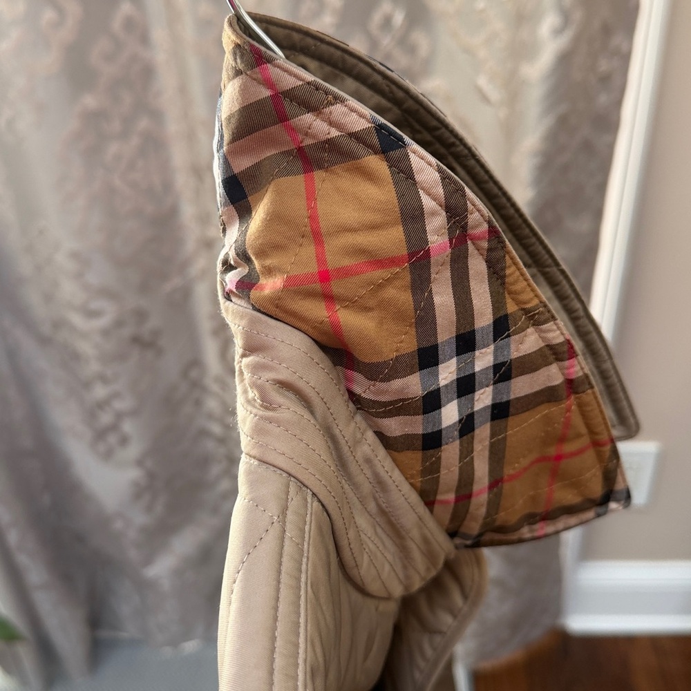 Burberry Tan Quilted Plaid Jacket Size Medium - Picture 11 of 11